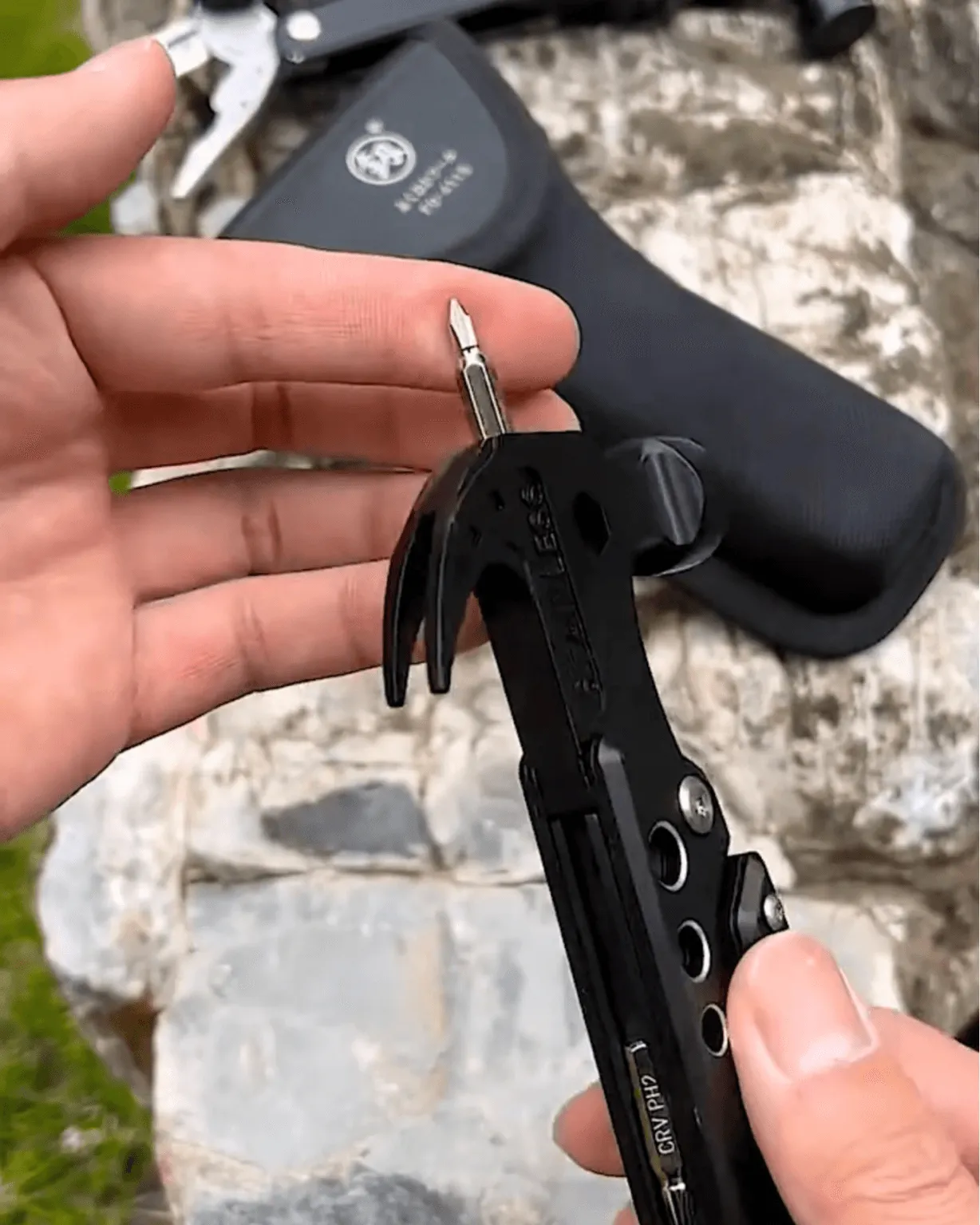 All-in-one tool Multifunctional hammer Outdoor tool