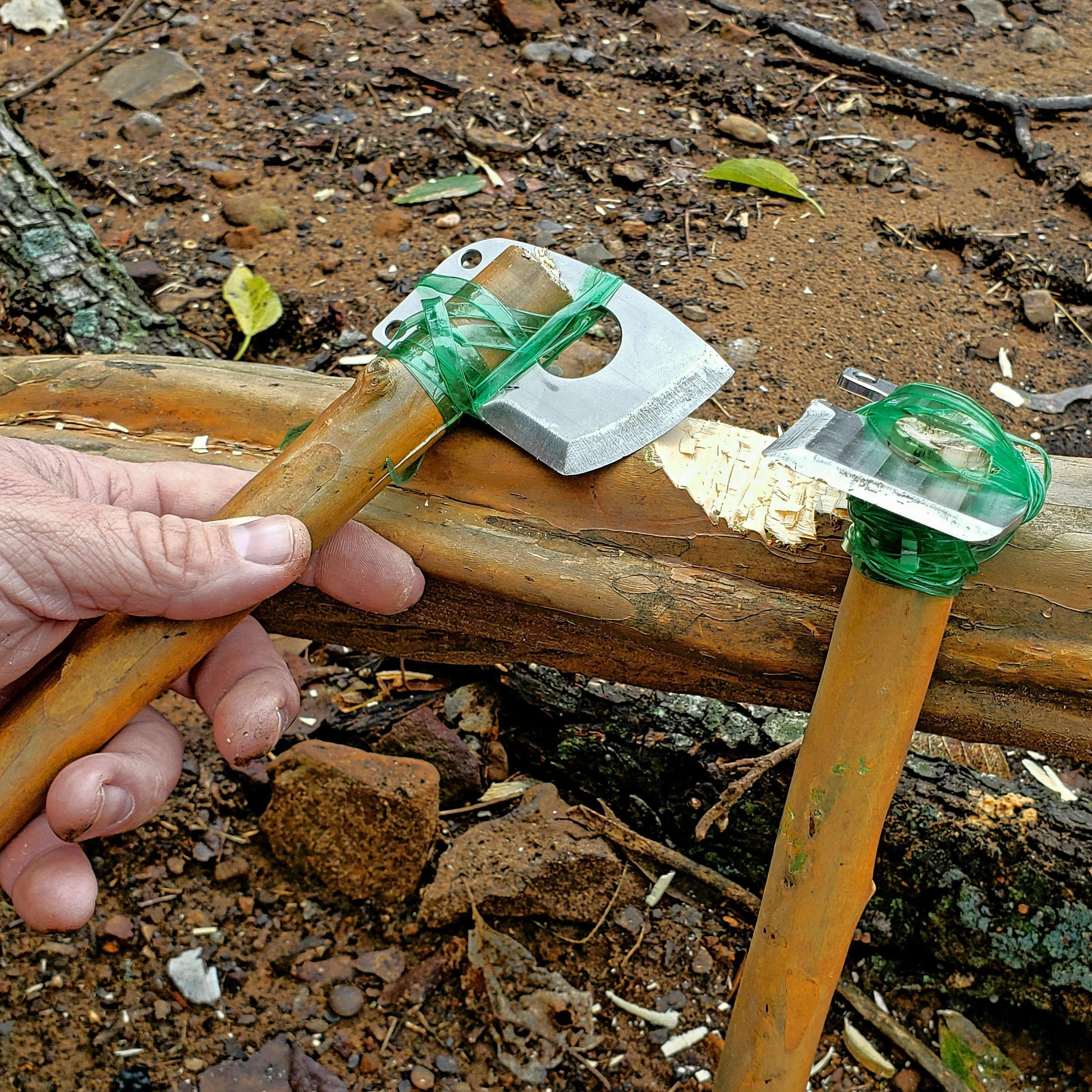 Axe Card With Removable Handle: EDC Survival Axe