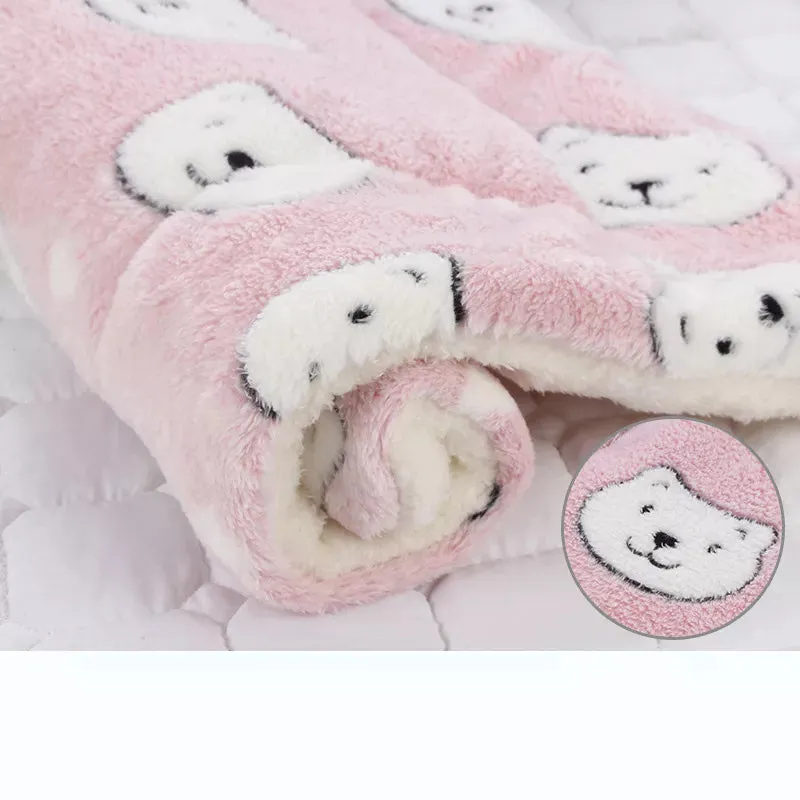 Snuggle Haven: Flannel Thickened Dog Bed Mat for Winter Warmth - Perfect Pet Sleeping Mat for Dogs and Cats of All Sizes! Get Your Cozy Pet Blanket Now!